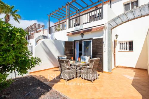 San Miguel de Abona House | Holiday House in Las Adelfas II ADF409