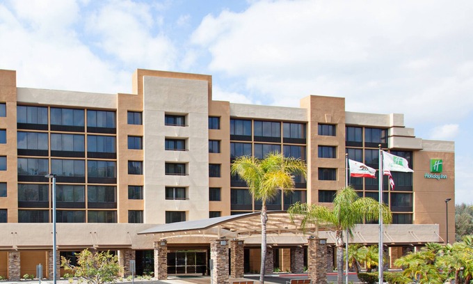 Valle Lindo Hotel | Holiday Inn Diamond Bar - Pomona by IHG