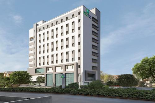 Prahlad Nagar Hotel | Holiday Inn Express Ahmedabad Prahlad Nagar by IHG