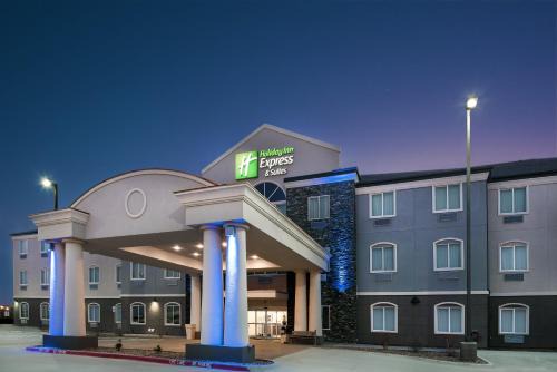 Monahans Hotel | Holiday Inn Express Hotel and Suites Monahans I-20 by IHG