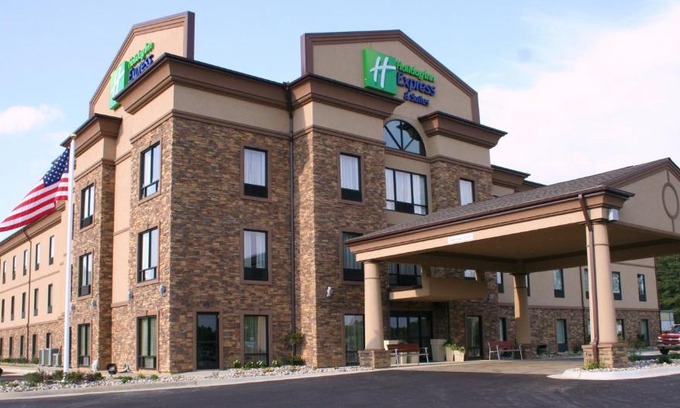 Caddo Valley Hotel | Holiday Inn Express & Suites Arkadelphia - Caddo Valley by IHG