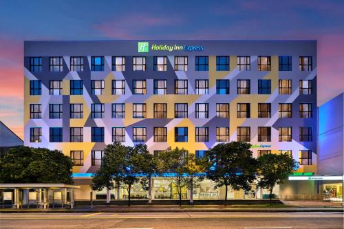 Lavender Hotel | Holiday Inn Express Singapore Serangoon by IHG