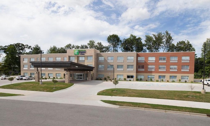 La Porte Hotel | Holiday Inn Express & Suites La Porte by IHG