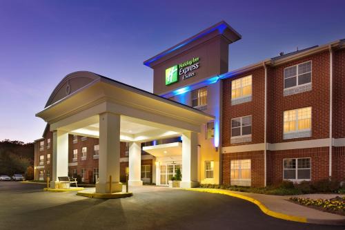 Lakeview Hotel | Holiday Inn Express & Suites Manassas by IHG