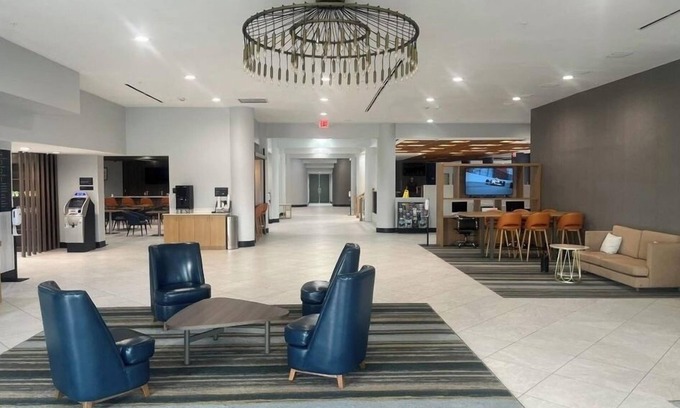 Port Arthur Hotel | Holiday Inn Port Arthur Park Central by IHG