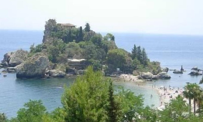 Fiumefreddo di Sicilia Other | Holiday apartment Fiumefreddo di Sicilia for 2 - 4 persons with 2 bedrooms - Farmhouse