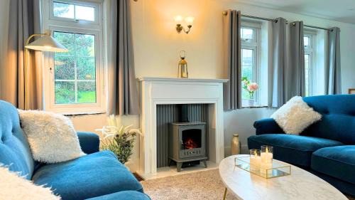 Stoke Fleming House | Holidays by the beach are good for your soul and Seaview Palms is a lovely Devon seaside home make it yours for a romantic break or family adventure with private parking outdoor terrace village centre with a fab gastro pub shops and restaurant 120 reviews