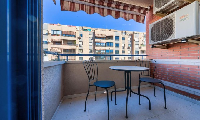 Parque Ayala Apartment | Holidays2Malaga Ayala 450 mts from beach & Terrace