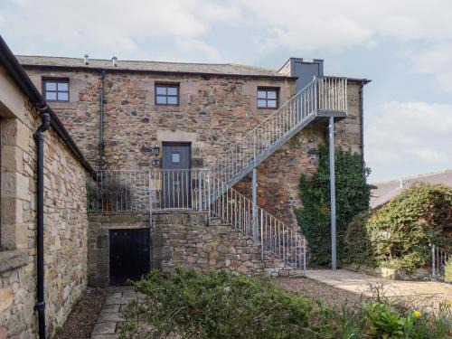 Akeld House | Hollyhock