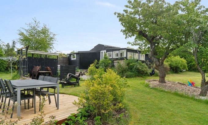 Hoensinge House | "Holmfridur" - 2km from the sea by Interhome