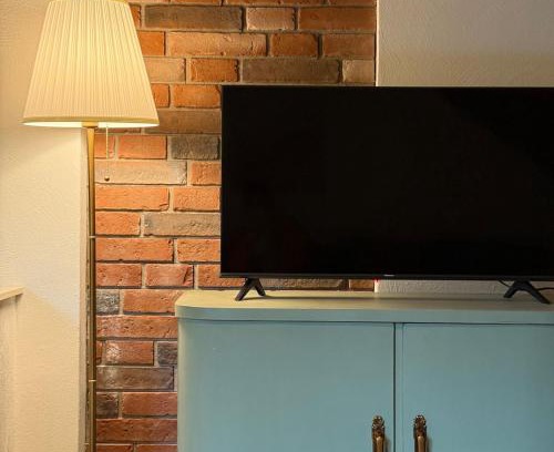 Neureut Sudlicher Teil Apartment | Holziges Dachgeschoss-Apartment