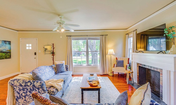 Del Mar House | Home < 2 Mi to McGee Beach & Cole Park!