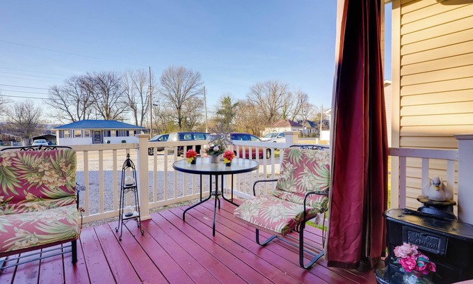 Chattanooga Cottage | Home 3 Mi to Dtwn Chattanooga: Great for Nurses!