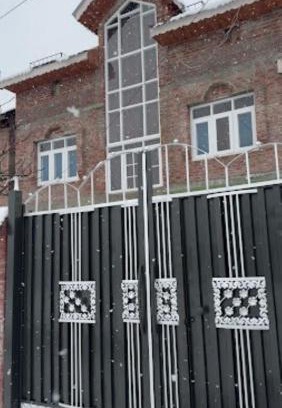 Brein Hotel | Home sleeper Homestay , Srinagar