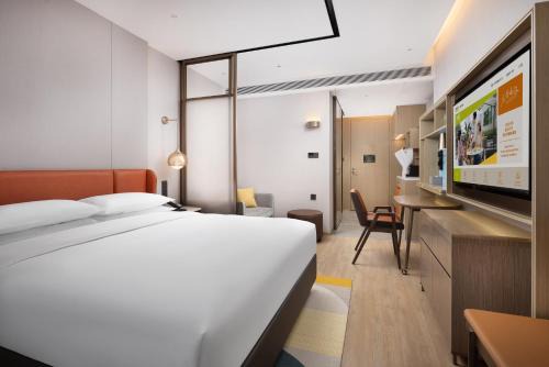 Xishan Hotel | Home2 Suite by Hilton Kunming Xishan