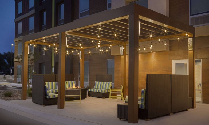 Clovis Hotel | Home2 Suites by Hilton Clovis