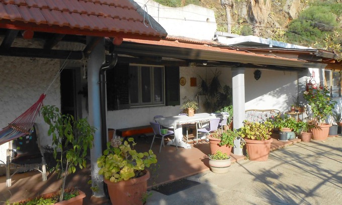 Taureana House | Homerez - 100 m away from the beach! House for 3 ppl. with sea view at Palmi