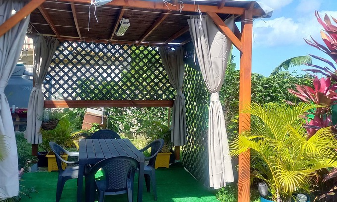 Jabrun Apartment | Homerez - Apartement 7 km away from the beach for 4 ppl. at Morne-à-l'Eau