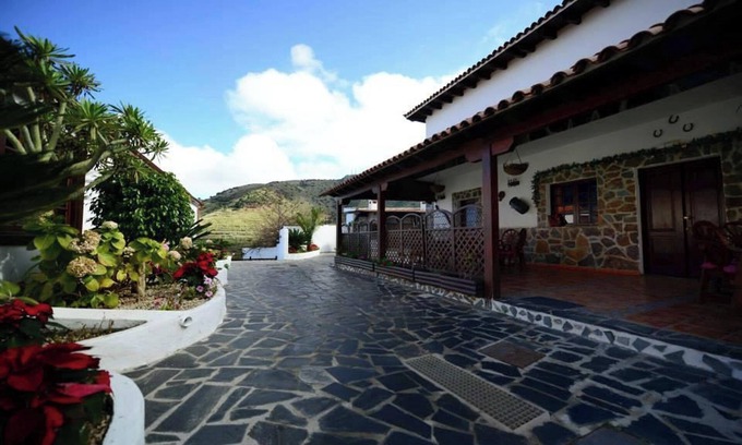 Los Silos Apartment | Homerez - Apartment in Los Silos