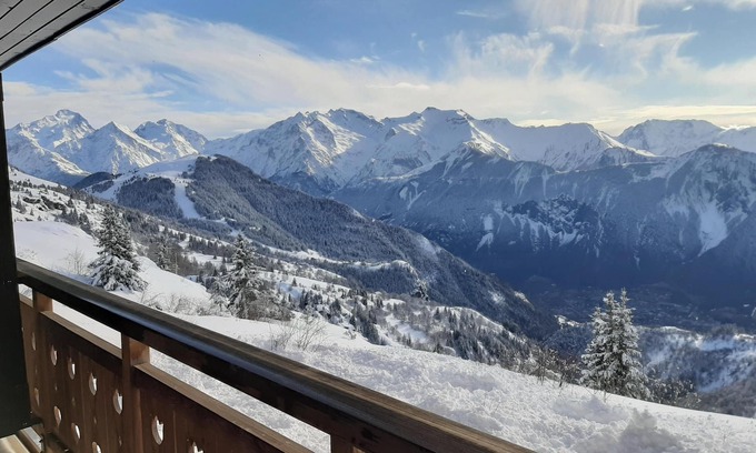 Eclose-Ouest Apartment | Homerez - Apt in L'Alpe d'Huez