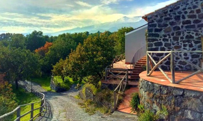 Mascali House | Homerez - Big house 10 km away from the beach for 10 ppl. with garden at Mascali