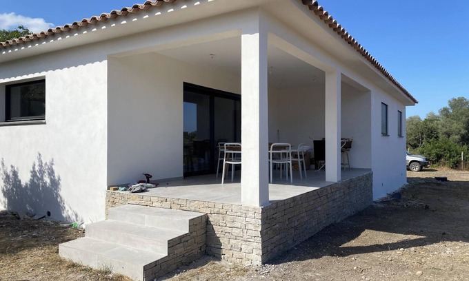 Serra-di-Fiumorbo House | Homerez - Charming House in Serra-Di-Fiumorbo with garden