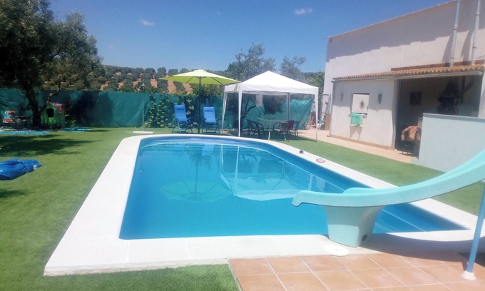 Los Agustines House | Homerez - Charming House with Pool in Montilla