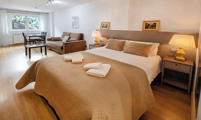 Arinsal Apartment | Homerez - Charming Studio with Mountain View in Arinsal - 40m²