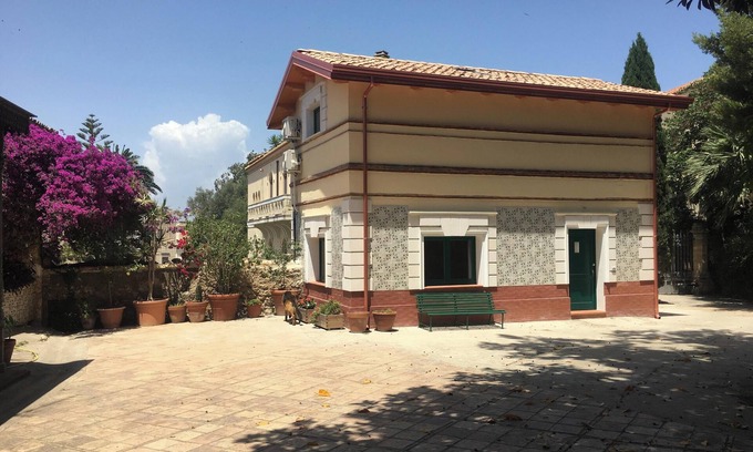 Crotone House | Homerez - Comfy house in Crotone