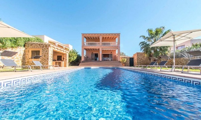Sant Jordi de Ses Salines Villa | Homerez - Villa in Sant Josep de sa Talaia