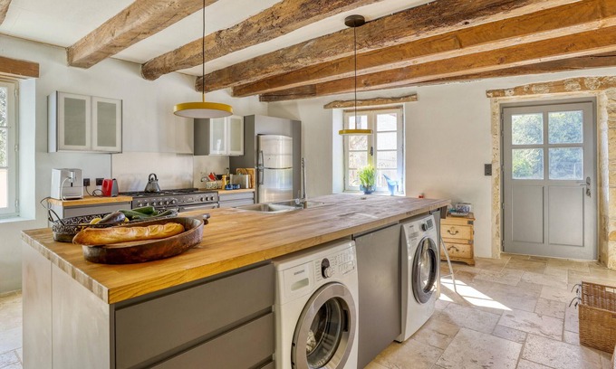 Montignac-Charente House | Homerez - House for 6 ppl. with swimming-pool and garden at Montignac-Charente
