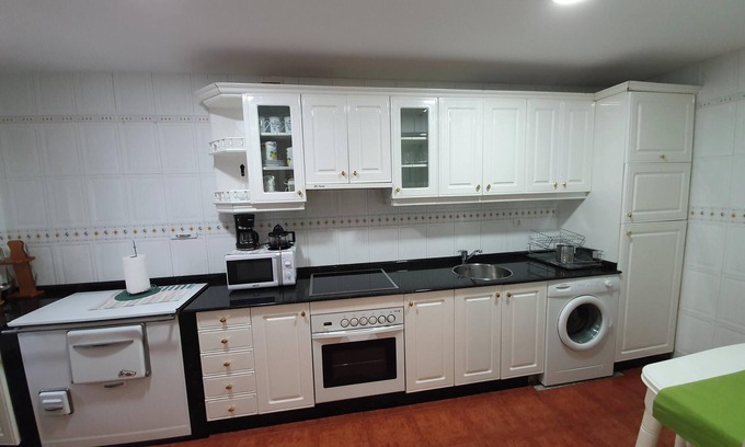 Cerecedo House | Homerez - House in Cudillero with parking