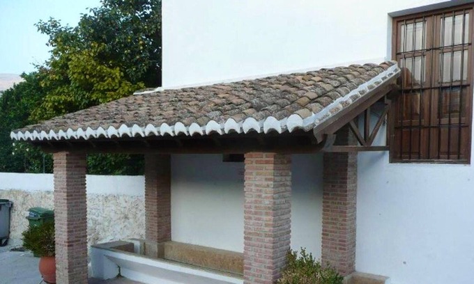 Pinos del Valle House | Homerez - Nice house for 4 ppl. with terrace at Pinos del Valle