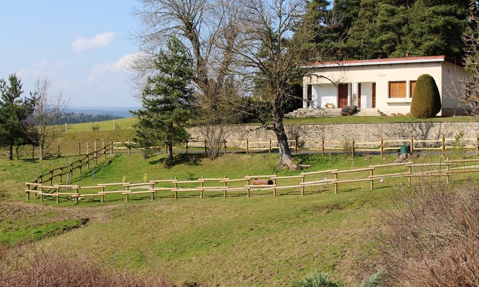 Langogne House | Homerez - Nice house With mountain view and terrace