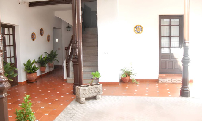 Almagro House | Homerez - Spacious welcoming house in the heart of Almagro