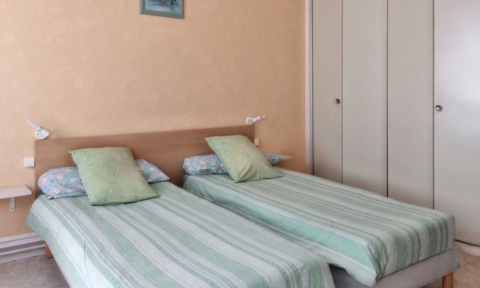 Neris-les-Bains Apartment | Homerez - Studio in Néris-les-Bains