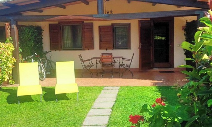 Pescia Romana Apartment | Homerez - Studio in Pescia Romana