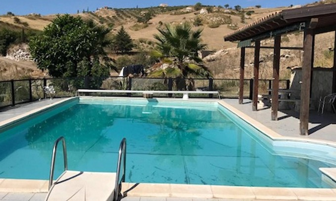 Bivona Villa | Homerez - Villa for 8 ppl. with swimming-pool, jacuzzi and garden at Bivona