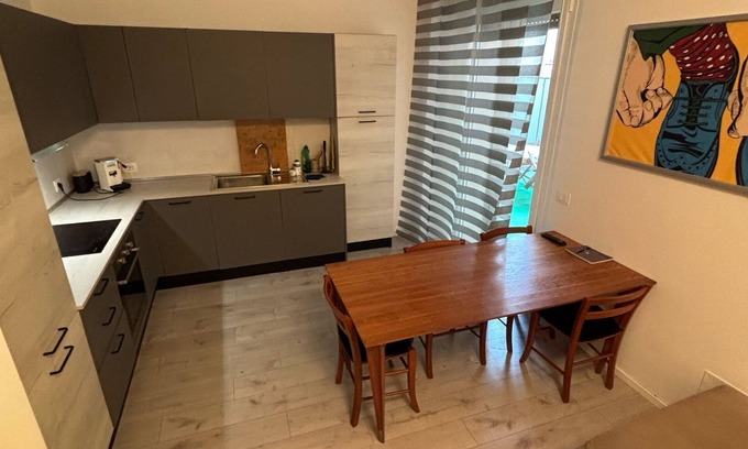 Ancona Apartment | Homes in Ancona Apartment-C