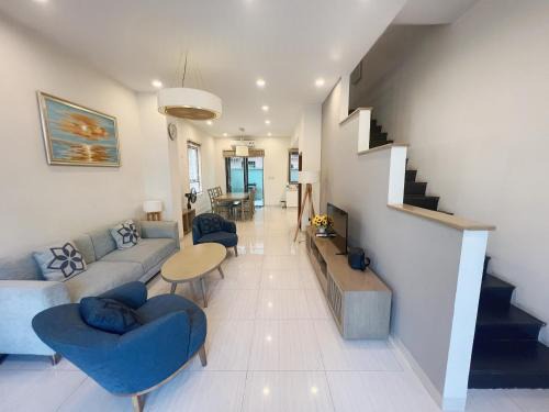 Ha Long Apartment | Homestay 5 Phòng Ngủ Royal Lotus