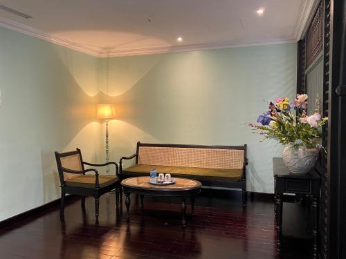 Van Giang Hotel | Homestay Art Bát Tràng