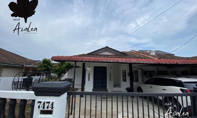 Chukai House | Homestay Azalea
