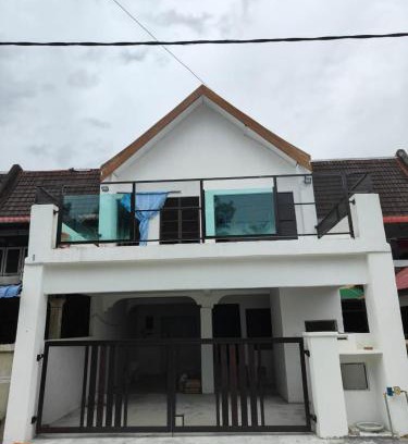 Kampung Padang Midin House | HOMESTAY DARULFALAH -Private Pool