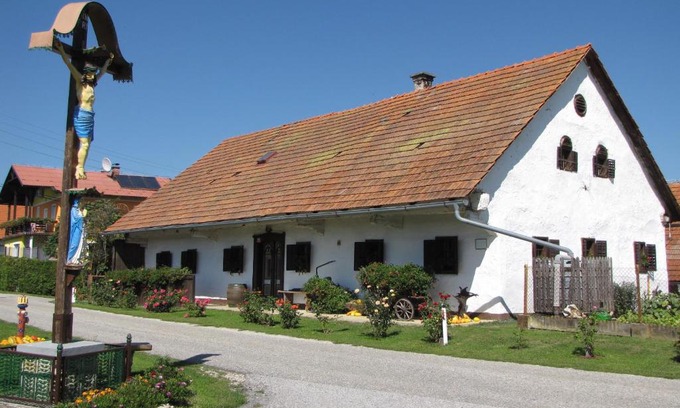 Tisina Apartment | Homestay Kapl