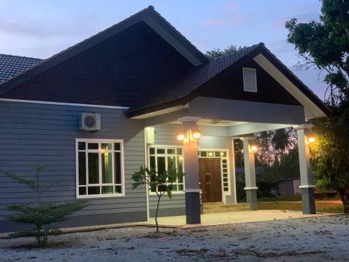 Kampung Ru Muda House | Homestay Maznor