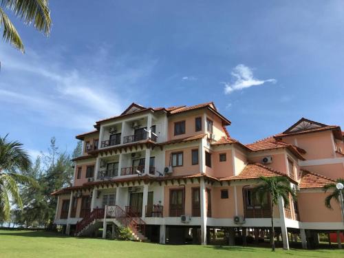 Kampung Meraga Beris Apartment | HOMESTAY MSA D'KIJAL