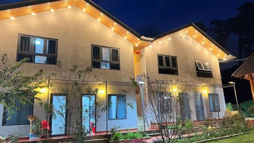 Duc Trong Cabin | Homestay Nhà Hí