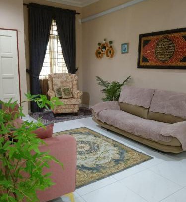 Kampung Dato' Ibrahim Fikri House | Homestay Noor Mak Lagam