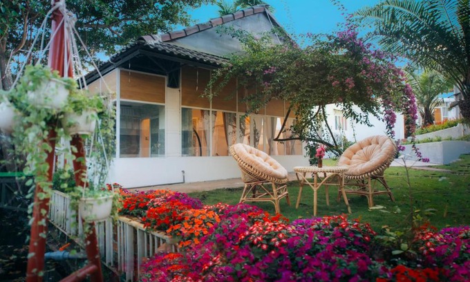 Buon Ma Thuot Hotel | Homestay Vuon Phap BMT