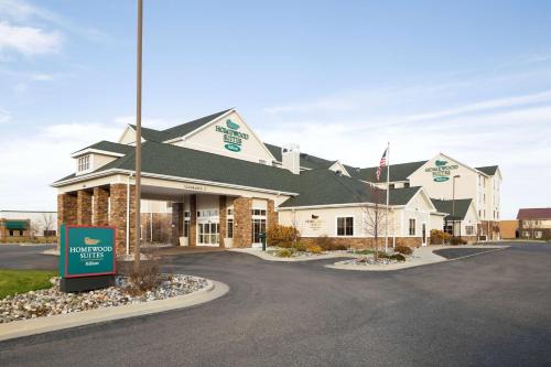 Fargo Hotel | Homewood Suites by Hilton Fargo